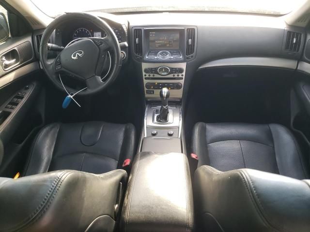 2015 Infiniti Q40