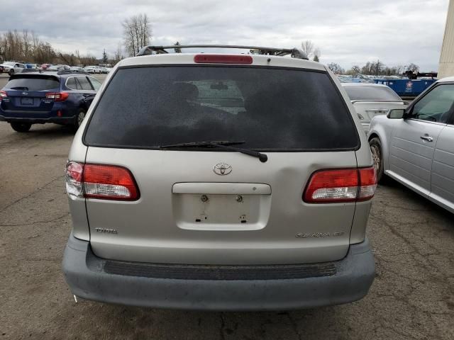 2003 Toyota Sienna CE