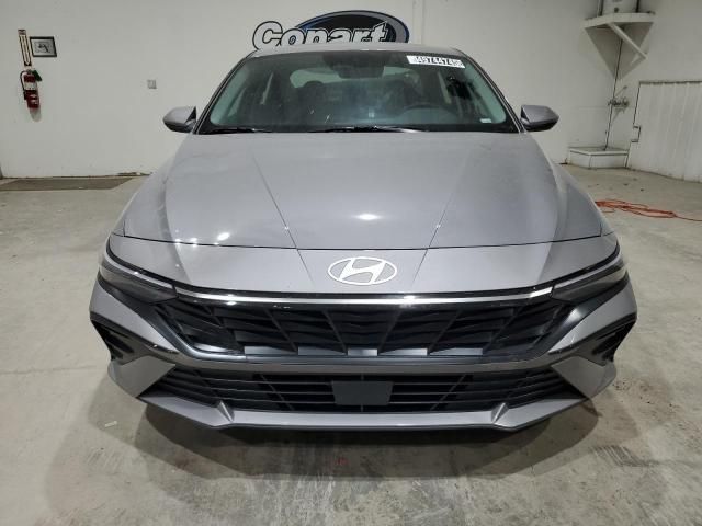 2025 Hyundai Elantra Limited