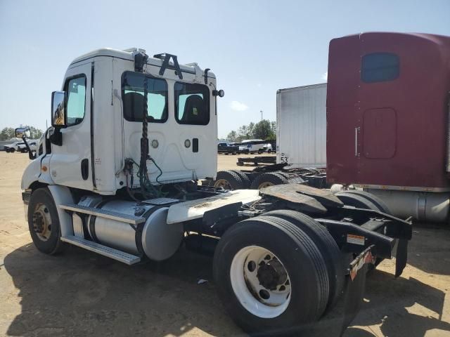 2015 Freightliner Cascadia 113