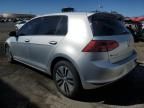 2016 Volkswagen E-GOLF SE