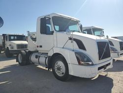 Salvage trucks for sale at Homestead, FL auction: 2007 Volvo VN VNL