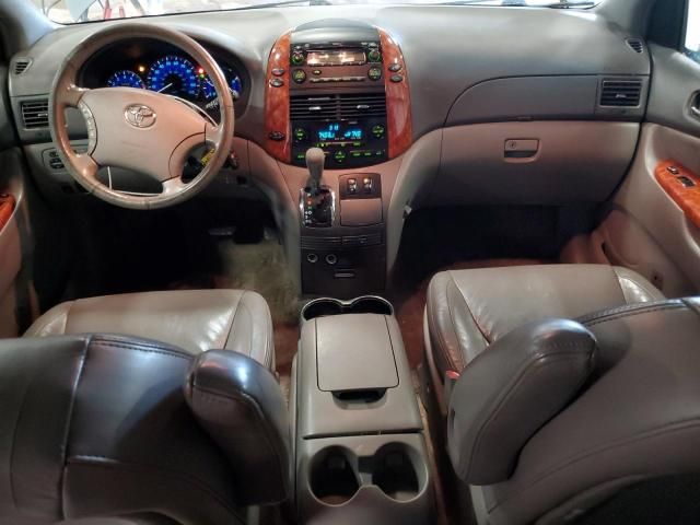 2010 Toyota Sienna XLE