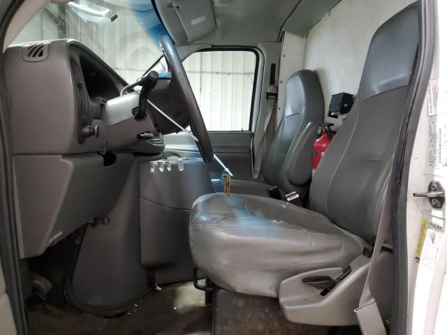 2005 Ford Econoline E350 Super Duty Van