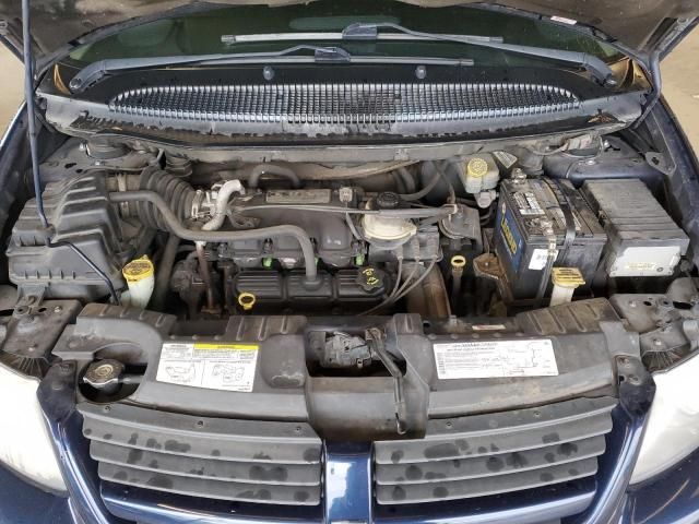 2005 Dodge Grand Caravan SE