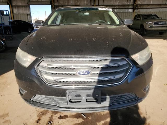 2014 Ford Taurus SE