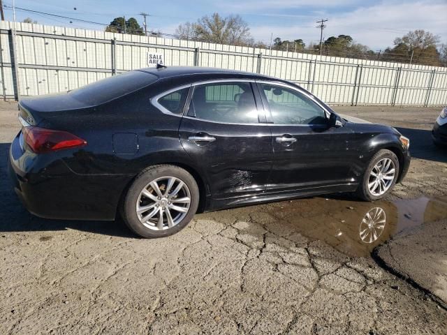 2016 Infiniti Q70 3.7