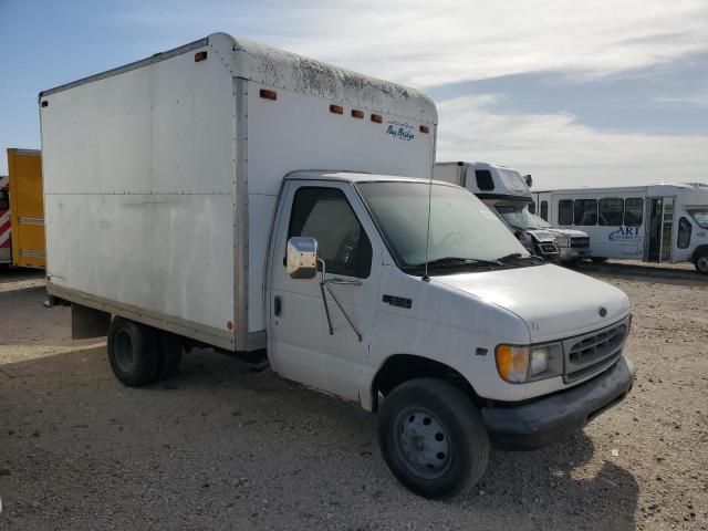 2000 Ford Econoline E350 Super Duty Cutaway Van