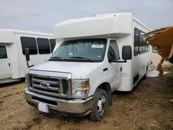 Salvage cars for sale from Copart Kansas City, KS: 2016 Ford Econoline E450 Super Duty Cutaway Van