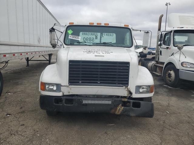 2000 International 4700 Rollback Truck