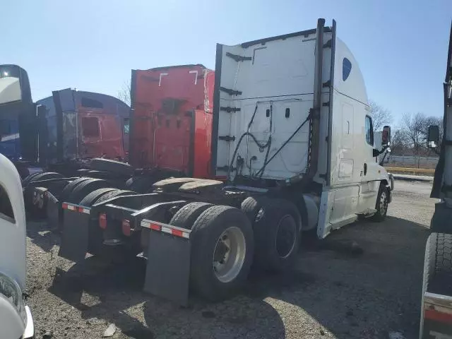 2018 Freightliner Cascadia 125