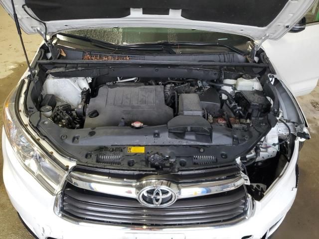 2015 Toyota Highlander LE