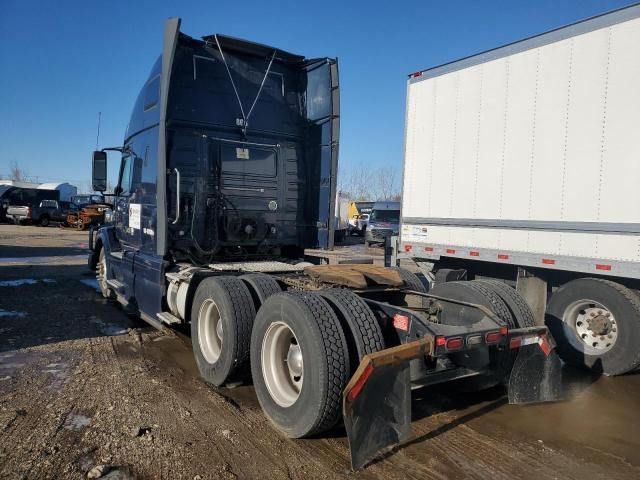 2014 Volvo VNL Semi Truck