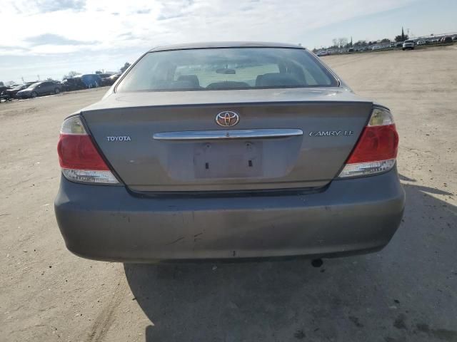 2005 Toyota Camry LE