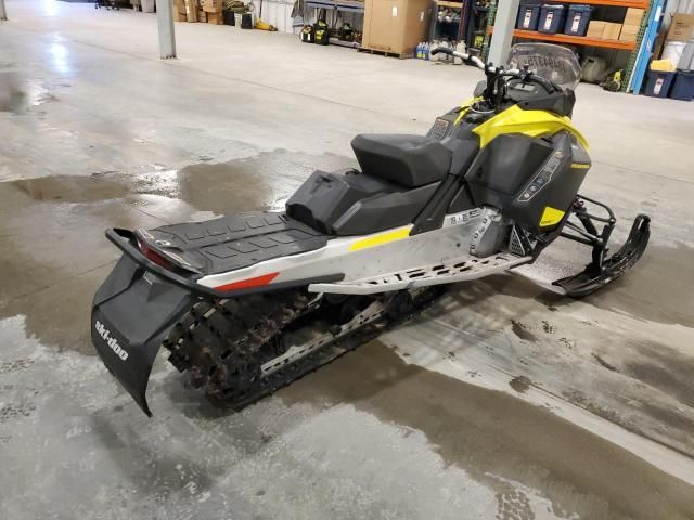 2021 Skidoo 2021 Skidoo Renegade