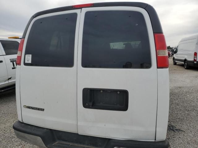 2017 Chevrolet Express G3500 LT