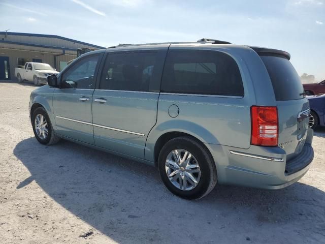 2010 Chrysler Town & Country Limited