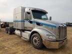 2014 Peterbilt 579 Semi Truck