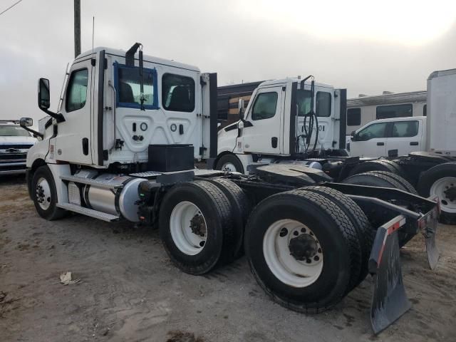 2024 Freightliner Cascadia 126