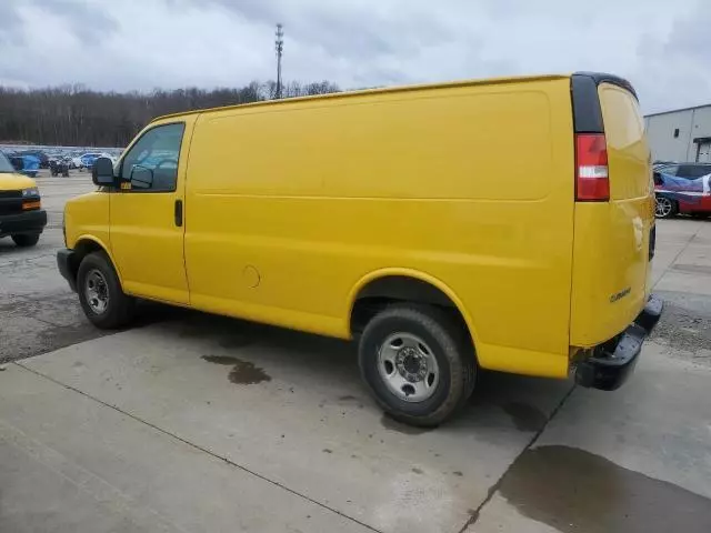 2020 Chevrolet Express G2500