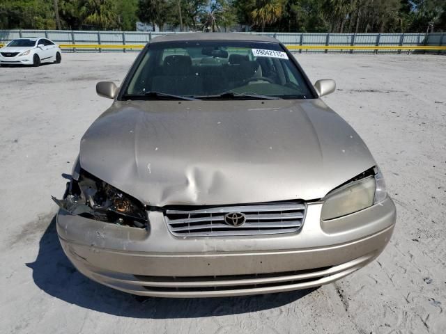 1999 Toyota Camry LE