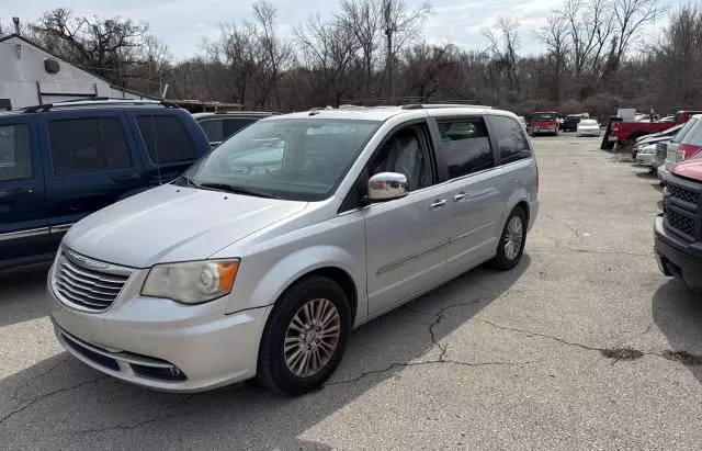 2011 Chrysler Town & Country Limited