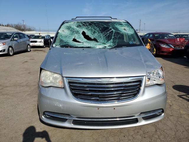 2012 Chrysler Town & Country Touring