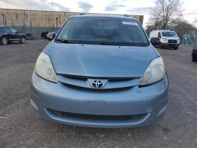 2006 Toyota Sienna LE