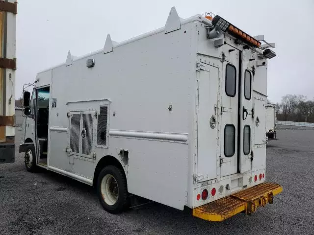 2016 Freightliner MT45 Service Truck