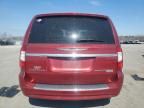 2012 Chrysler Town & Country Touring L