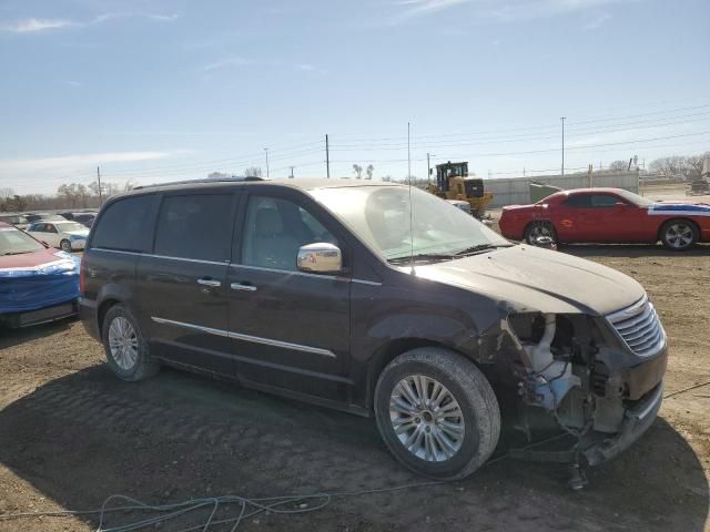 2013 Chrysler Town & Country Limited