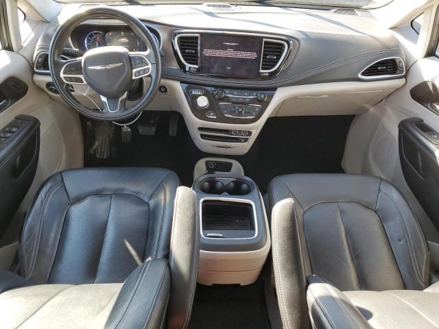 2022 Chrysler Pacifica Hybrid Touring L