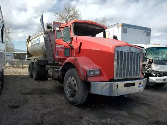 1998 Kenworth T800 Dump Truck