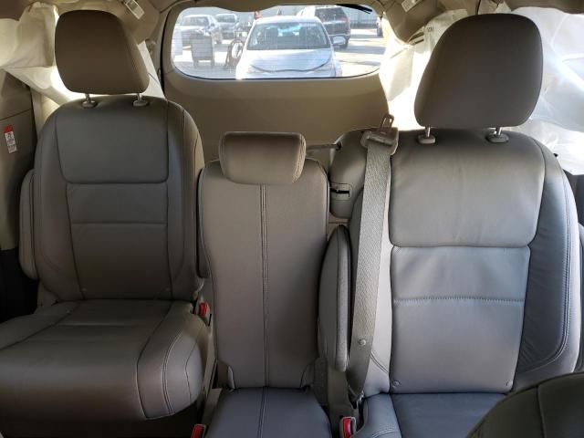 2016 Toyota Sienna XLE