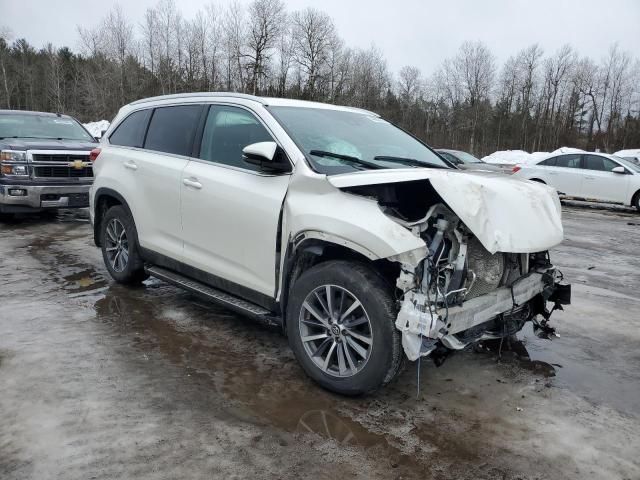 2019 Toyota Highlander SE