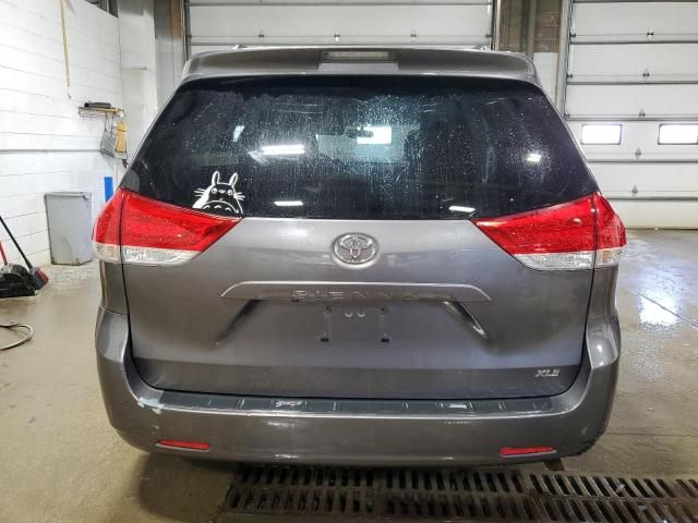 2014 Toyota Sienna XLE