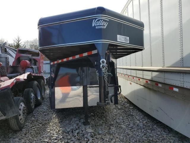 2025 Valley Livestock Trailer