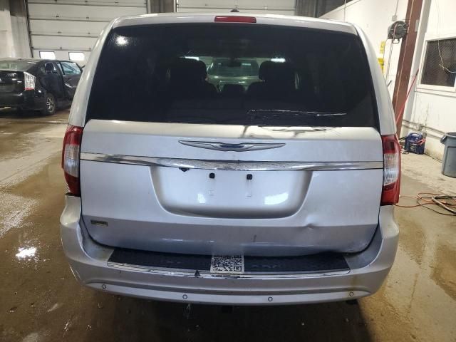 2012 Chrysler Town & Country Touring