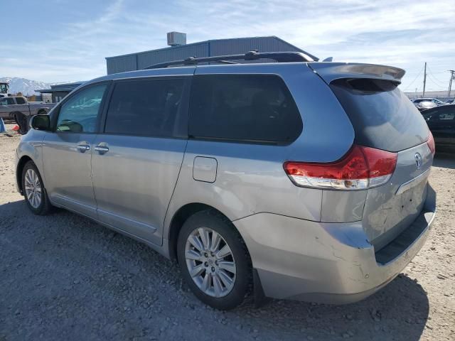 2012 Toyota Sienna XLE