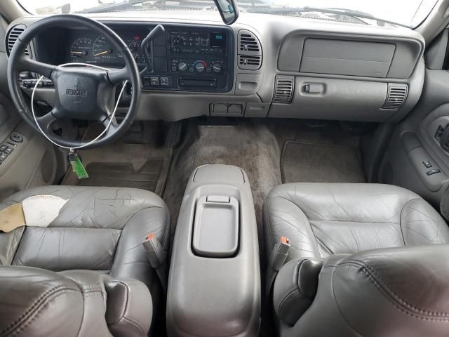 1999 GMC Suburban K2500