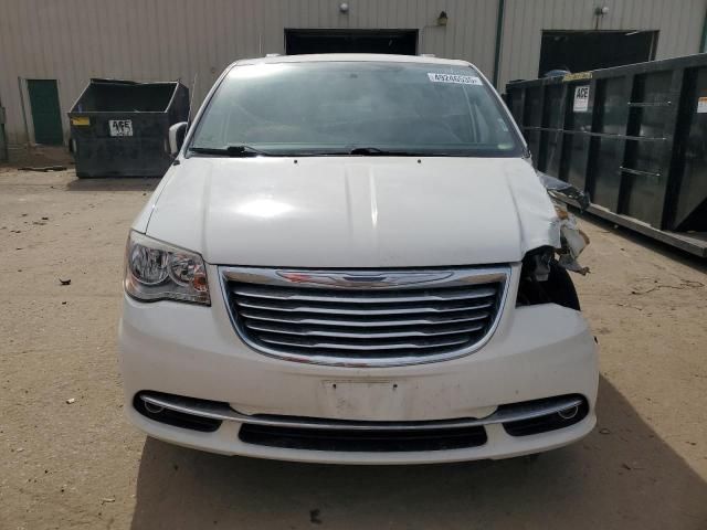 2013 Chrysler Town & Country Touring