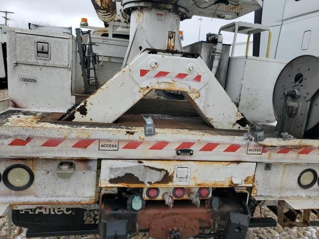 2012 International 4300 Digger Derrick Truck