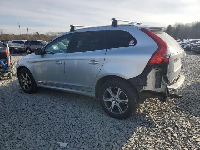 2015 Volvo XC60 T6 Platinum