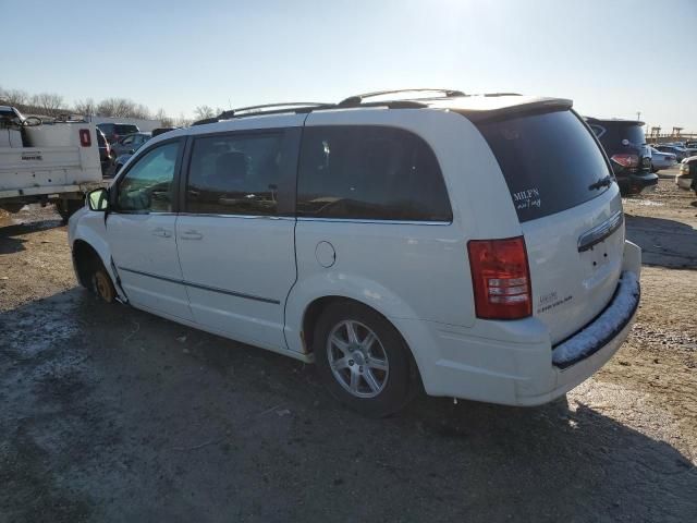 2010 Chrysler Town & Country Touring