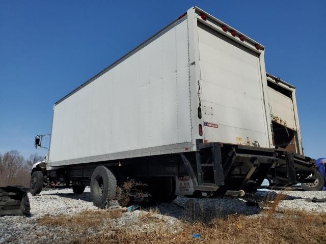 2009 Peterbilt 335 BOX Truck