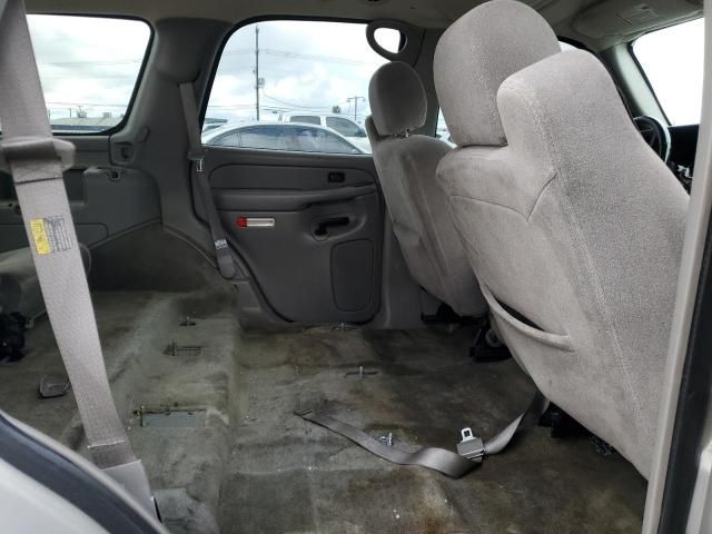 2004 Chevrolet Tahoe C1500