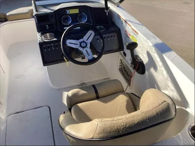 2022 Bayliner VR6