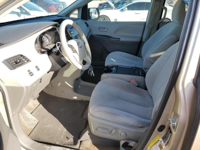 2011 Toyota Sienna LE