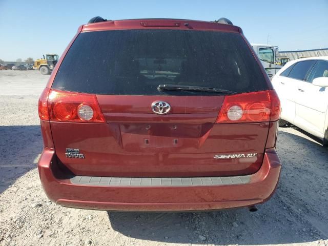 2010 Toyota Sienna XLE