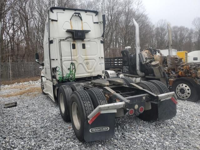 2015 Freightliner Cascadia 125